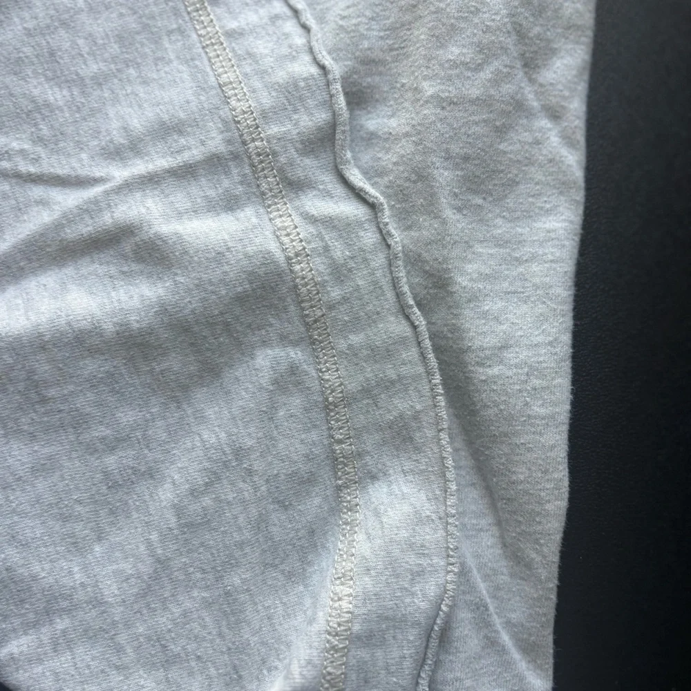 Men’s Hollister grey v neck